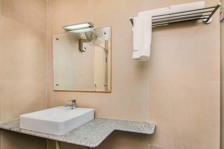 Fabhotel Venkeys Service Apartment