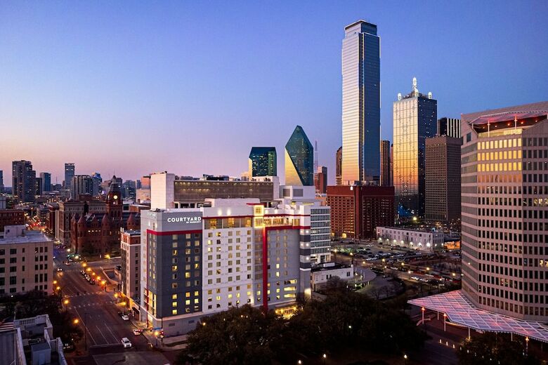 Hotel Courtyard By Marriott Dallas Downtown/reunion District