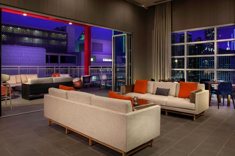 Hotel Courtyard By Marriott Dallas Downtown/reunion District