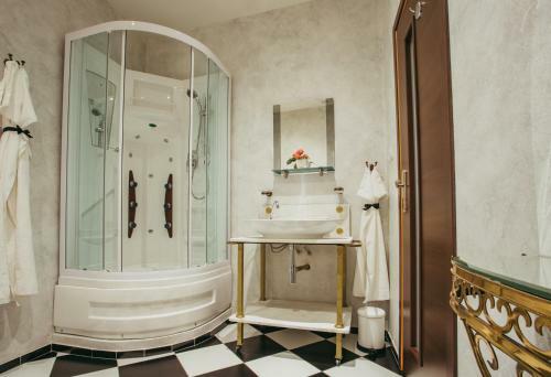 Hotel Divn� Pani Luxury Gallery Rooms