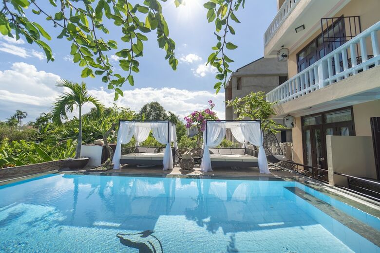 Hotel Vip Garden Villa And Pool