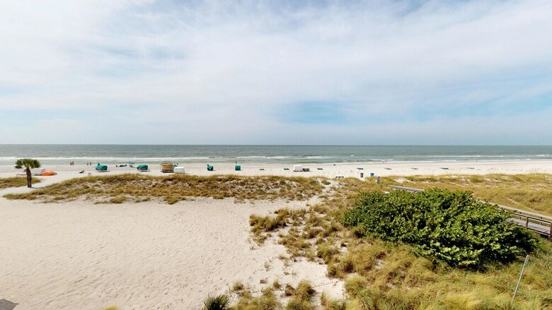 Hotel Island Inn Beach Resort