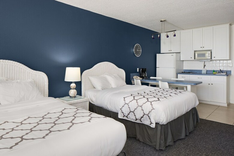 Hotel Island Inn Beach Resort