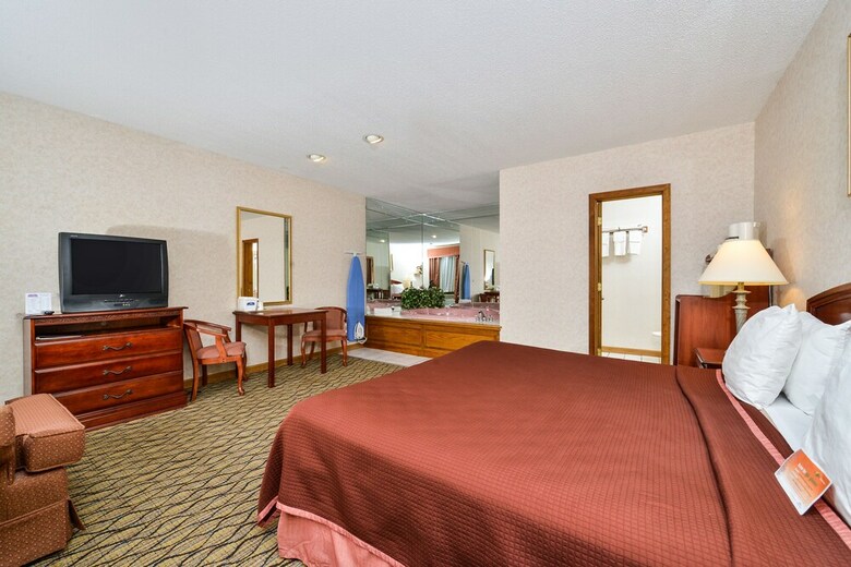 Motel Howard Johnson By Wyndham Lenox