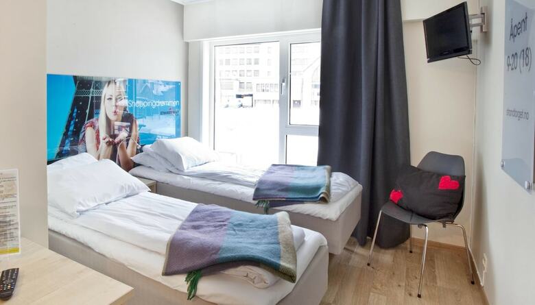 Hostal Lillehammer Station Hotel & Hostel