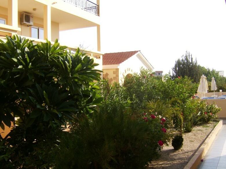 Summer Memories Hotel Apartments