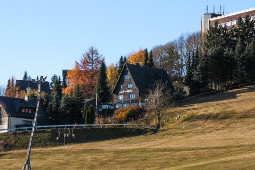 Hostal Haus Am Berg - Pension Direkt Am Skihang