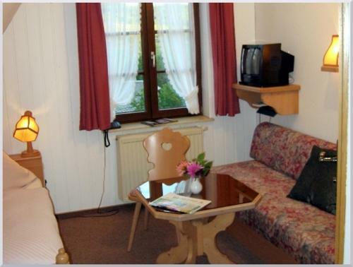 Hostal Gasthof-pension Rotes Haus