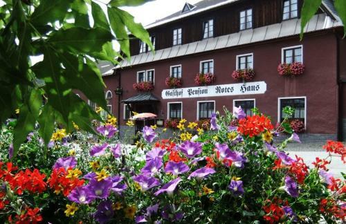 Hostal Gasthof-pension Rotes Haus