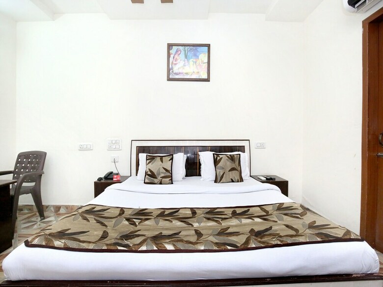 Oyo 6939 Hotel Aashiana
