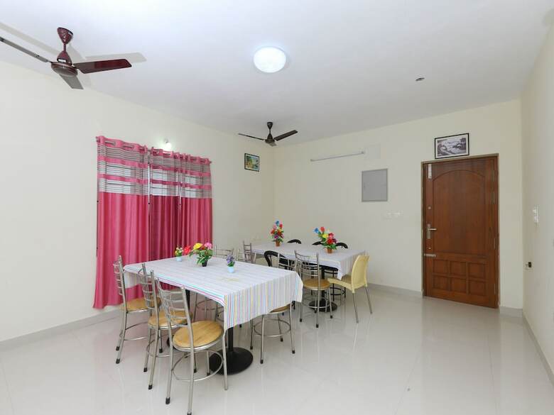 Hotel Oyo 15701 River View Residency