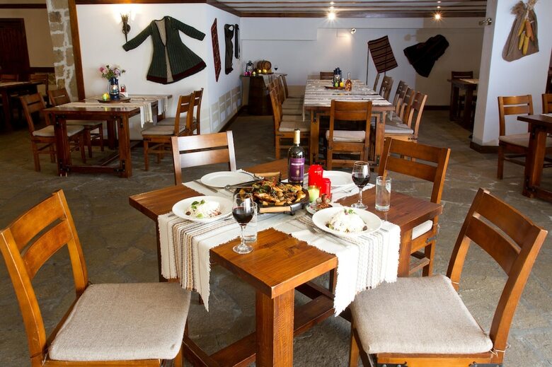 St. Ivan Rilski Hotel & Apartments