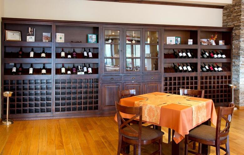 St. Ivan Rilski Hotel & Apartments