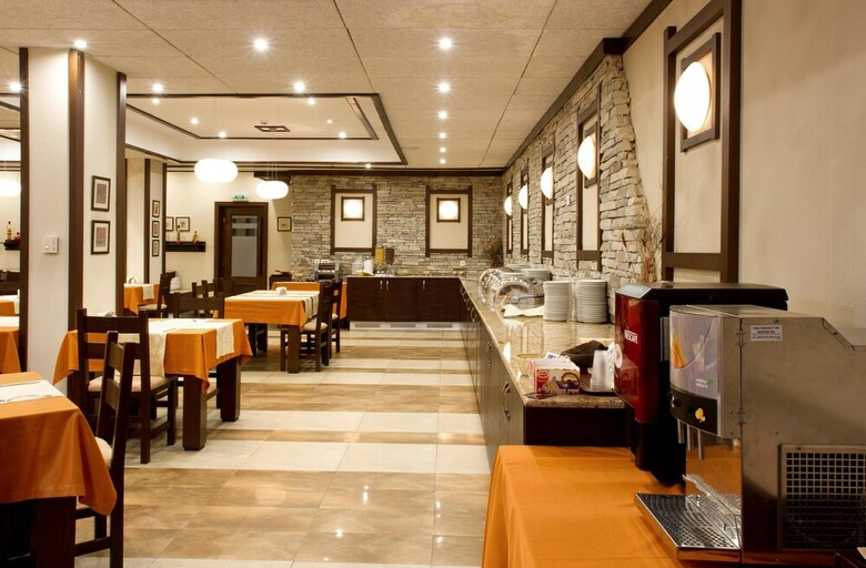 St. Ivan Rilski Hotel & Apartments