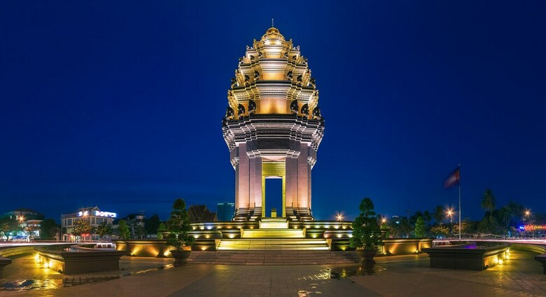 Grand Elevation Hotel