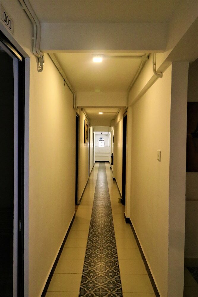 Grand Elevation Hotel