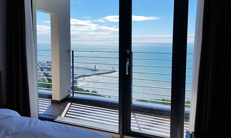 Suntree Hotel