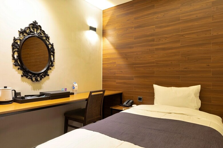 Cheonan Vue Hotel