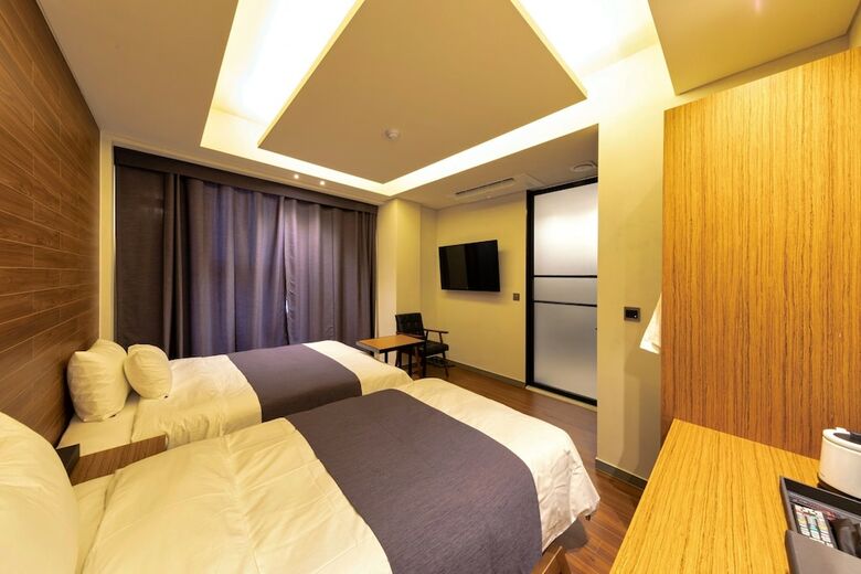 Cheonan Vue Hotel