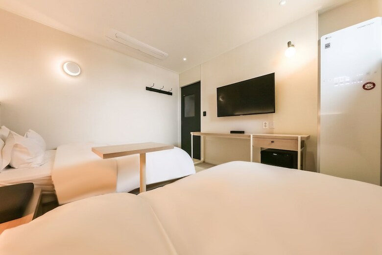 Cheonan Vue Hotel