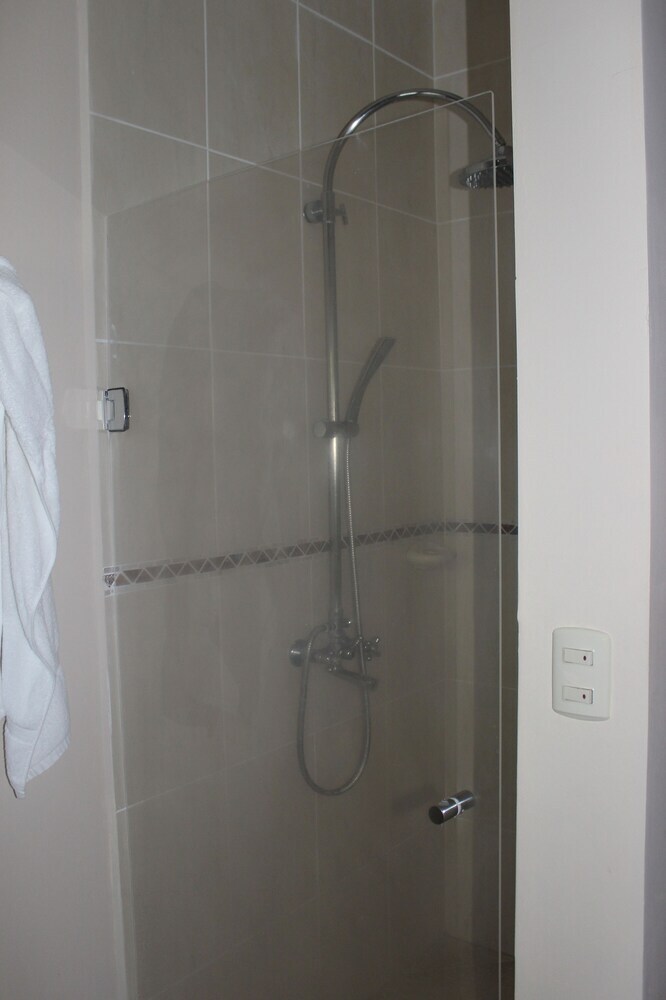 Club Del Cielo Unit 1