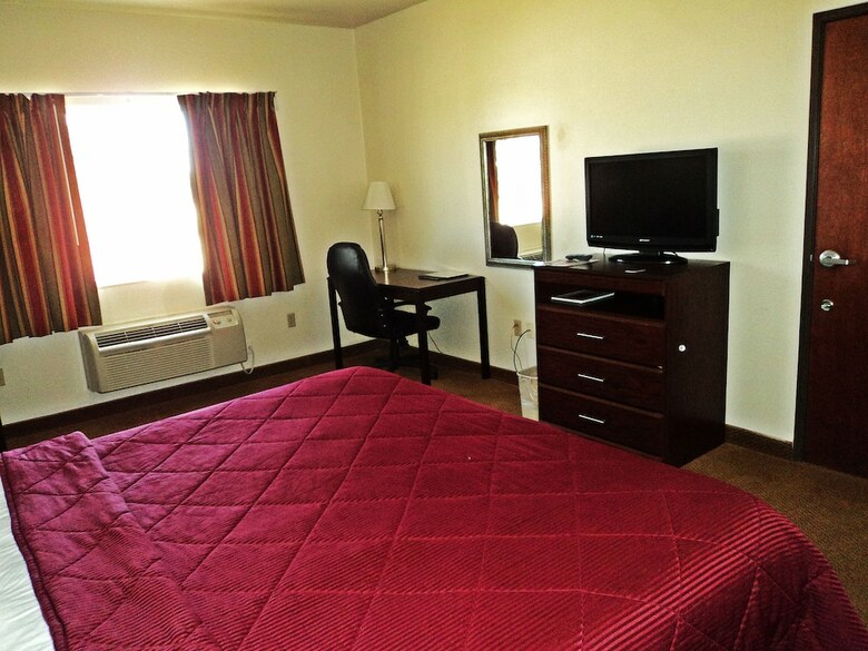 Hotel Us Travelers Inn & Suites