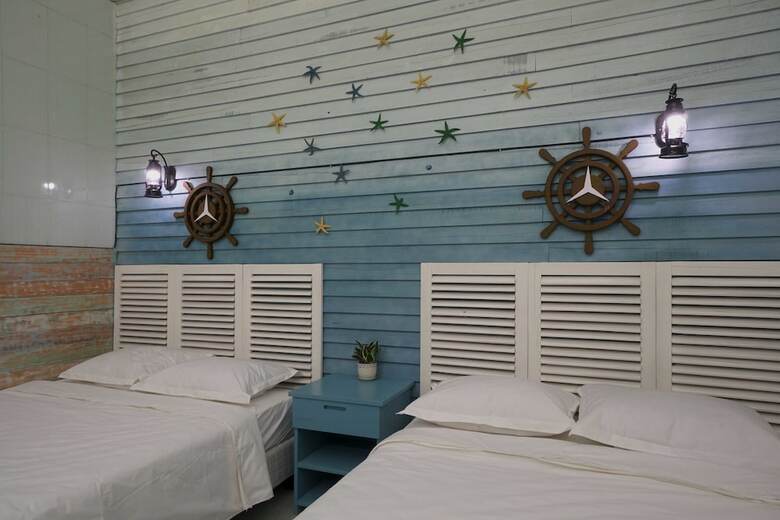 Hotel Sea & Sail Hostel
