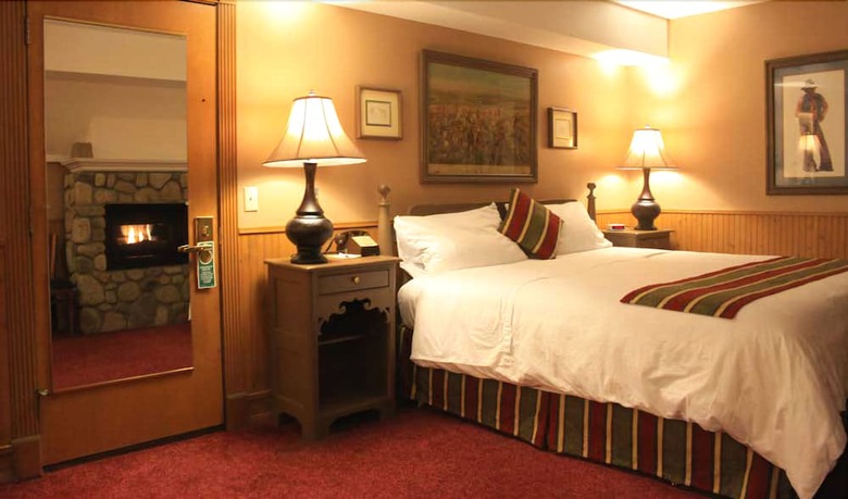 Hotel Saddleback Inn