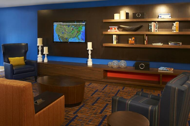 Hotel Courtyard By Marriott Cleveland Airport South