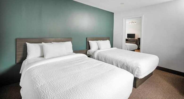 The Falls Hotel & Inn