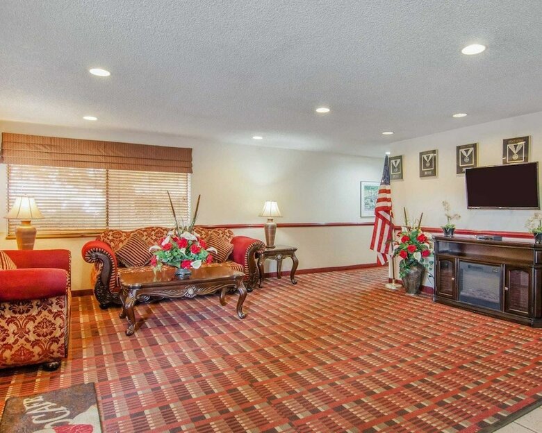 Hotel Quality Inn And Suites Airport