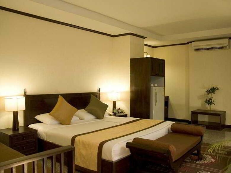 Royal Peninsula Hotel