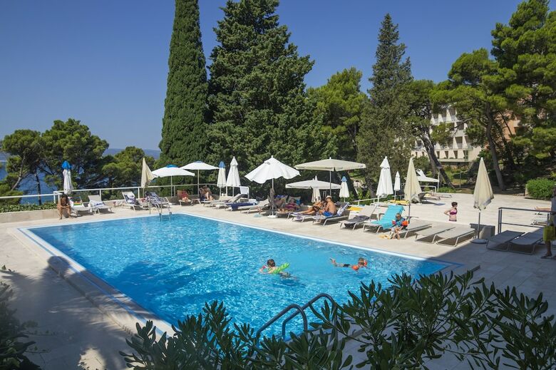 Bluesun Hotel Maestral