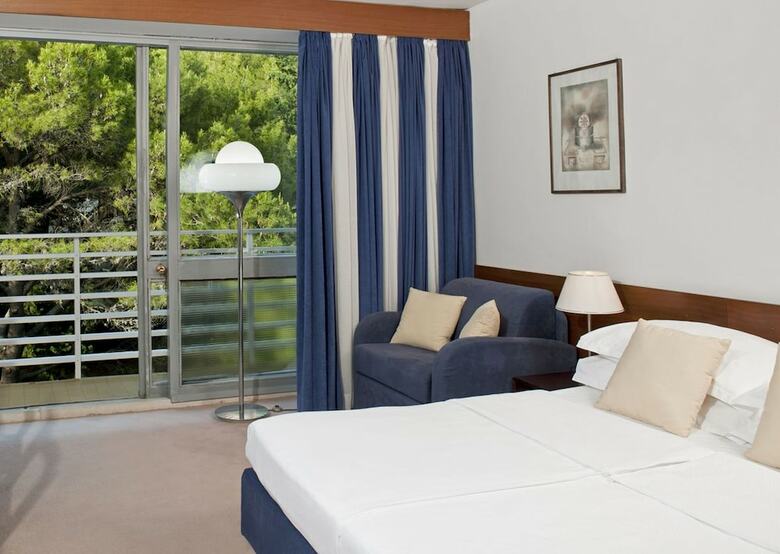 Bluesun Hotel Maestral