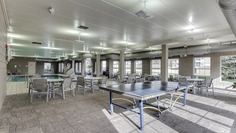 Holiday Inn Express Hotel & Suites St. Cloud