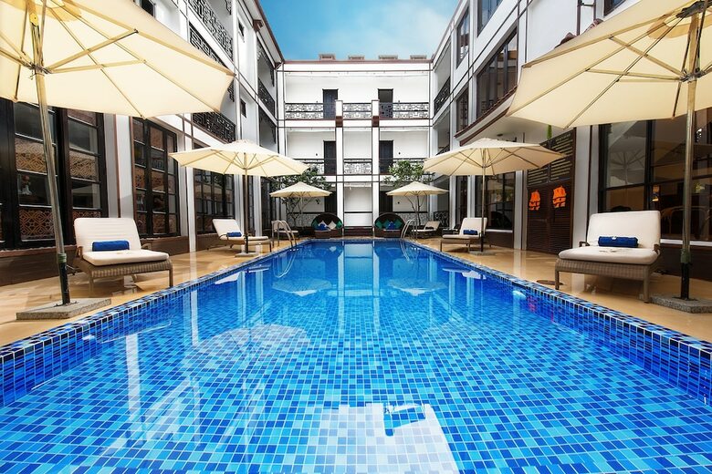 Vinh Hung 2 City Hotel