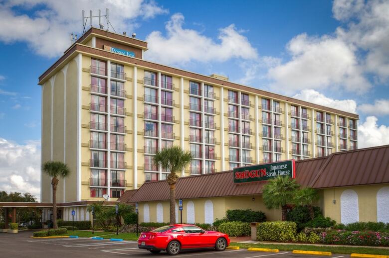 Hotel Rosen Inn, Closest To Universal