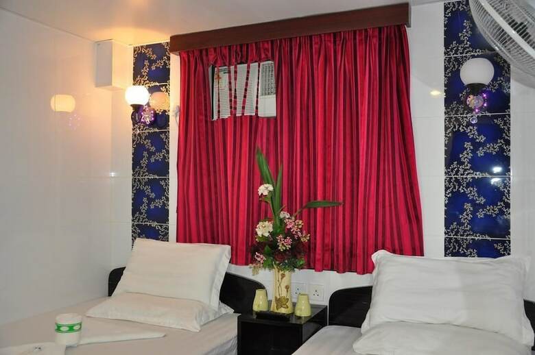 Hostal Swiss Hostel