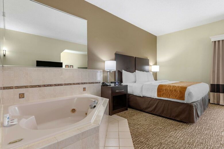 Hotel Comfort Inn & Suites Lake Norman