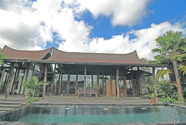 Villa Penjiwaan Community