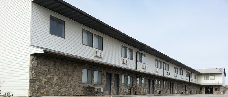 Hotel Harlan Inn & Suites