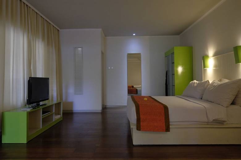 The Yani Hotel