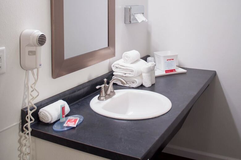 Motel Econo Lodge Inn & Suites South