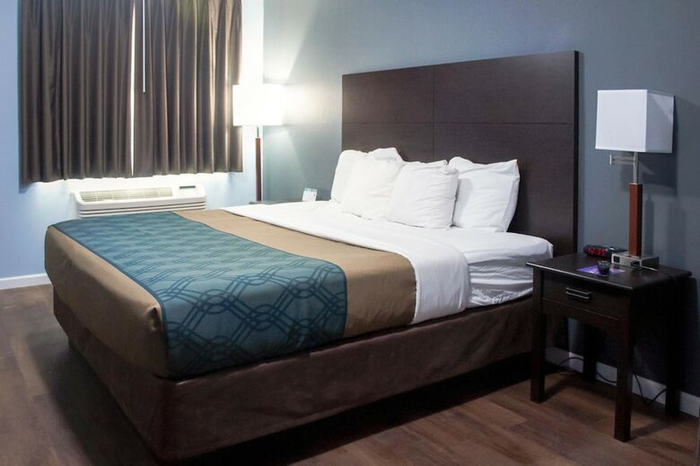 Motel Econo Lodge Inn & Suites South