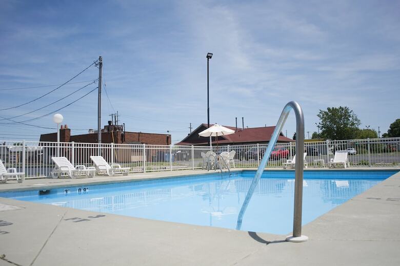 Motel Econo Lodge Inn & Suites South