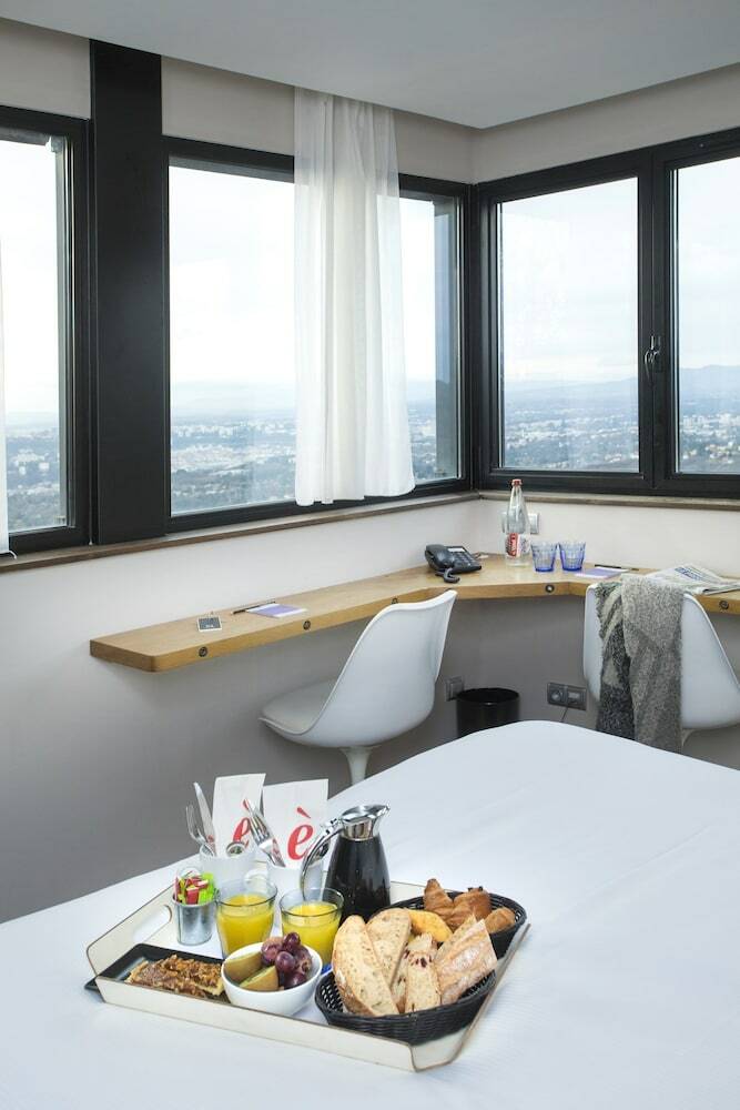 Hotel L'ermitage H�tel Cuisine-�-manger