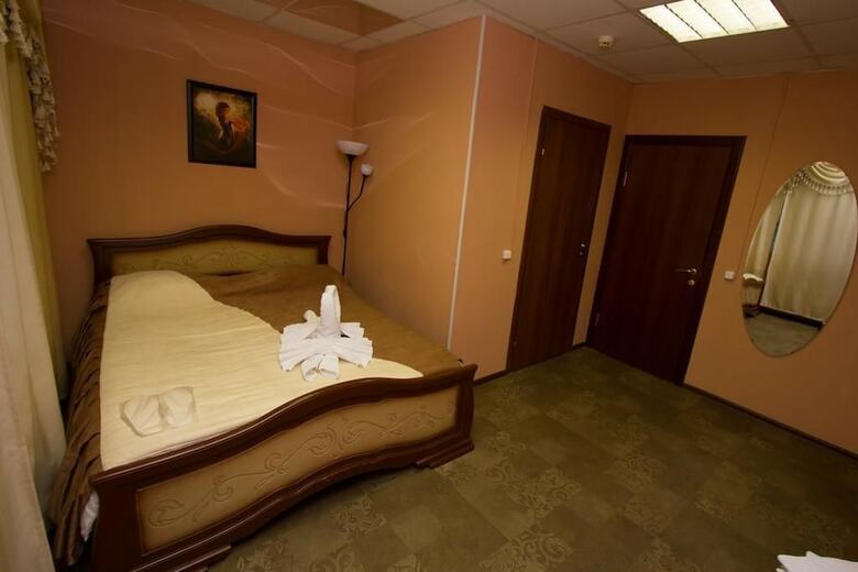 Fab Mini Hotel