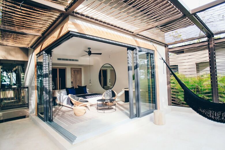 Hotel Nantipa - A Tico Beach Experience
