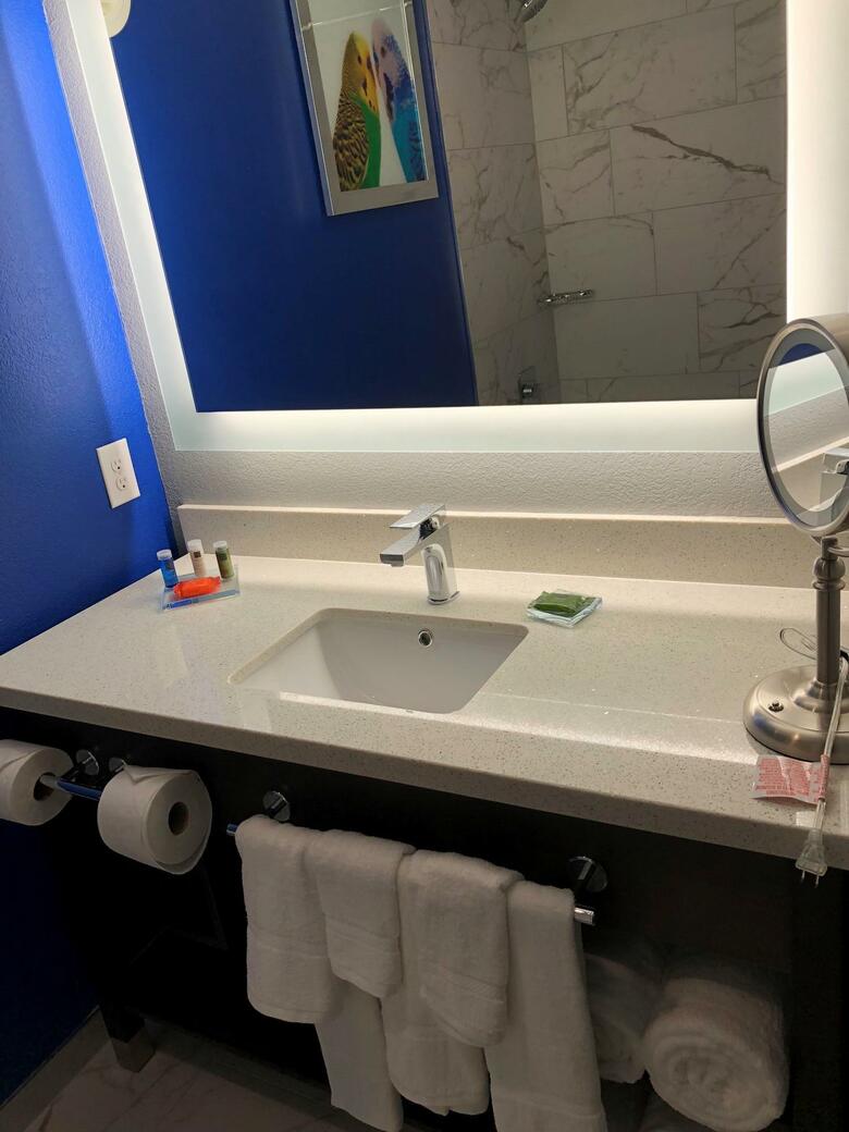 Radisson Hotel Mcallen Airport