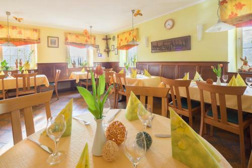 Hostal Hotel Gasthof Goldener L�we